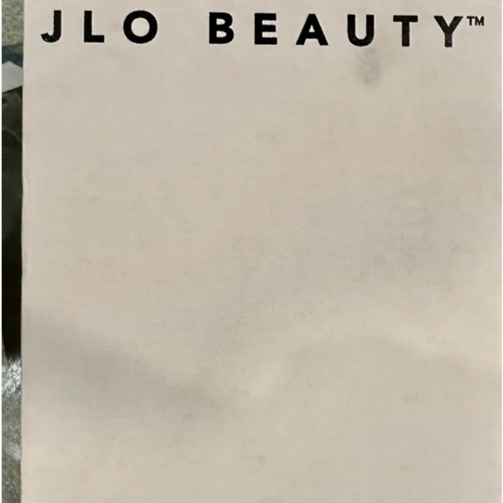 JLO BEAUTY the Body Mini Trio | Includes Booty Balm, Body Serum, Body Cream‎